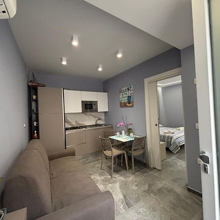 皮佐Residenza Ferdinando - 40M Dal Mare公寓 外观 照片