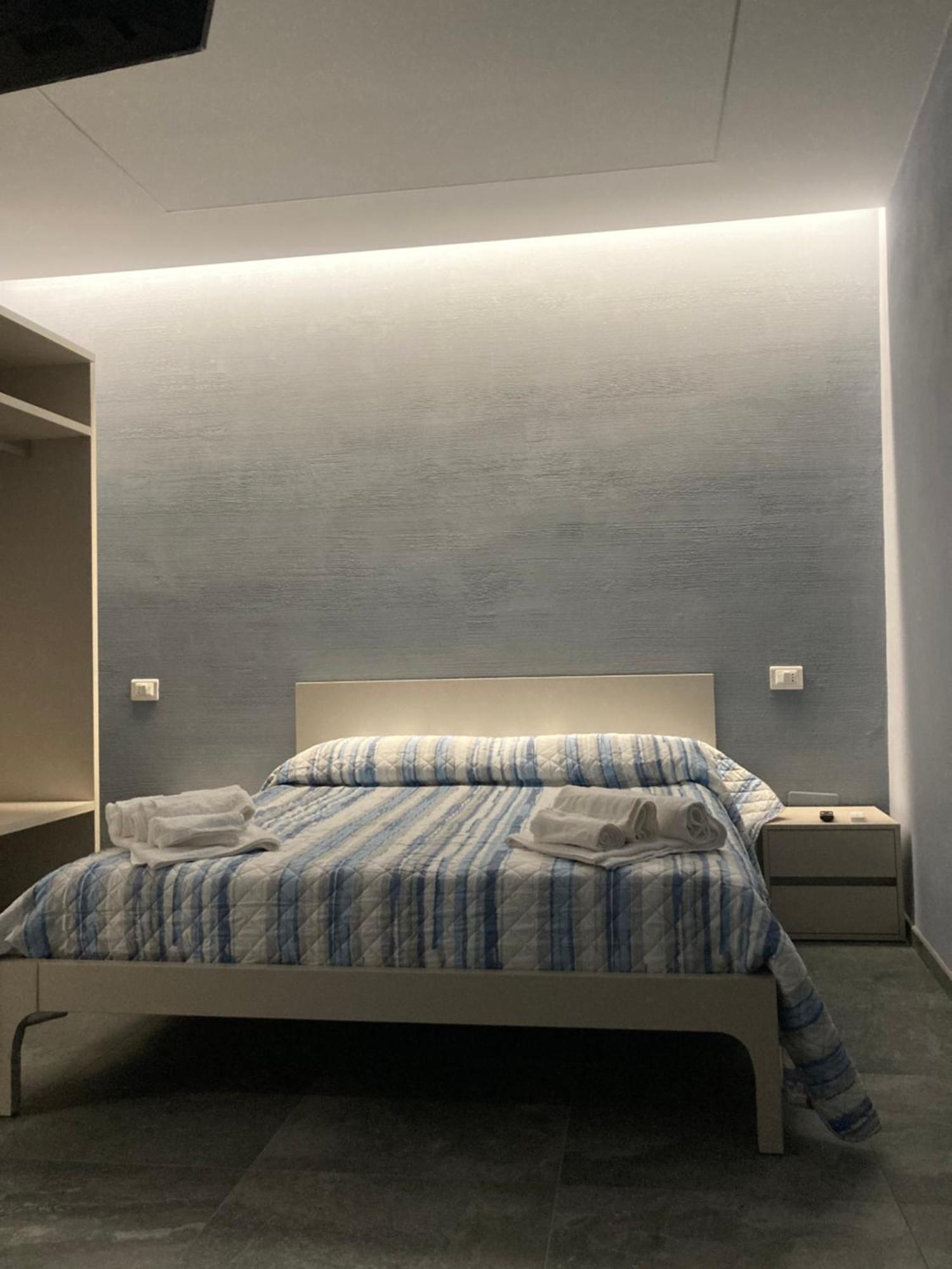 皮佐Residenza Ferdinando - 40M Dal Mare公寓 外观 照片