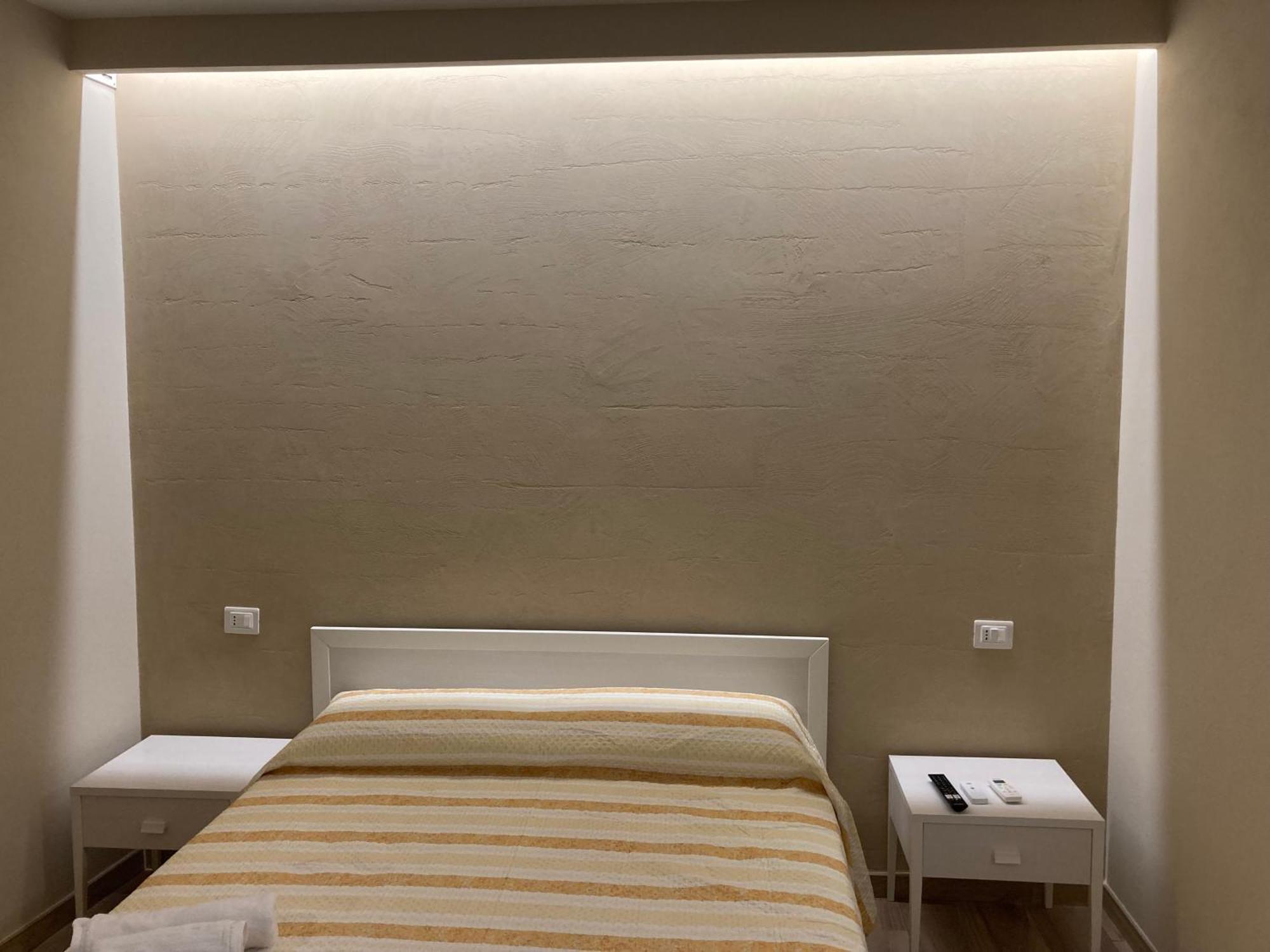 皮佐Residenza Ferdinando - 40M Dal Mare公寓 外观 照片