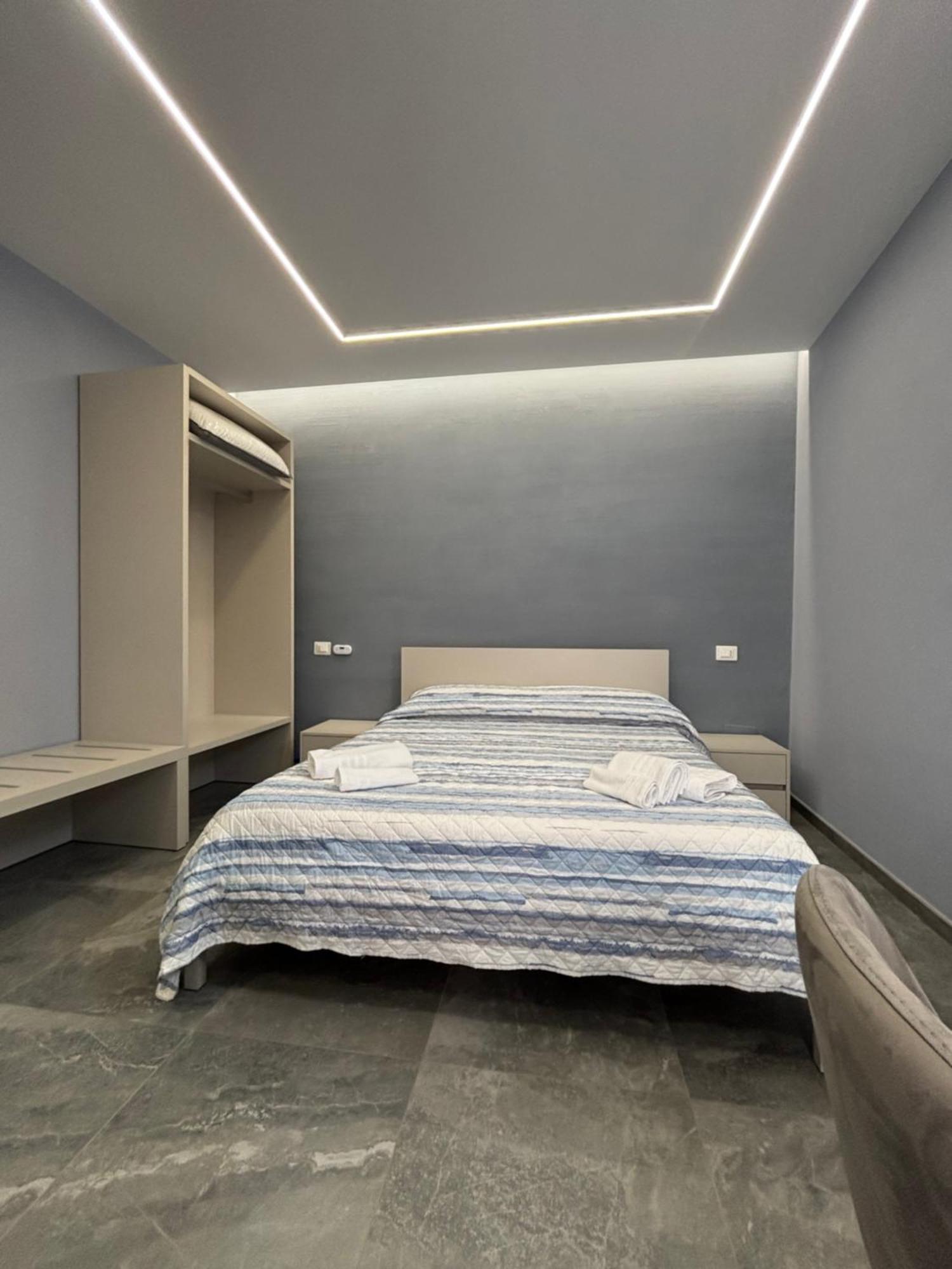 皮佐Residenza Ferdinando - 40M Dal Mare公寓 外观 照片
